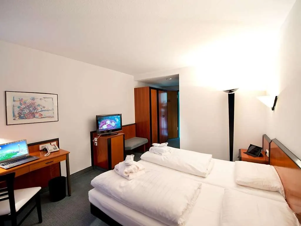 Fora Hotel Hannover By Mercure 4*,