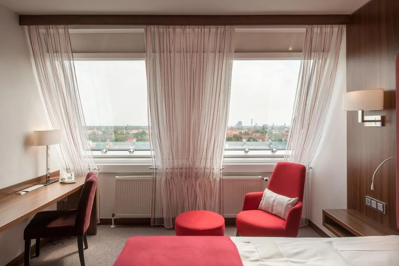 Fora Hotel Hannover By Mercure 4*,